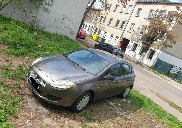 Fiat Bravo cena 9900 przebieg: 244242, rok produkcji 2010 z Łódź małe 137